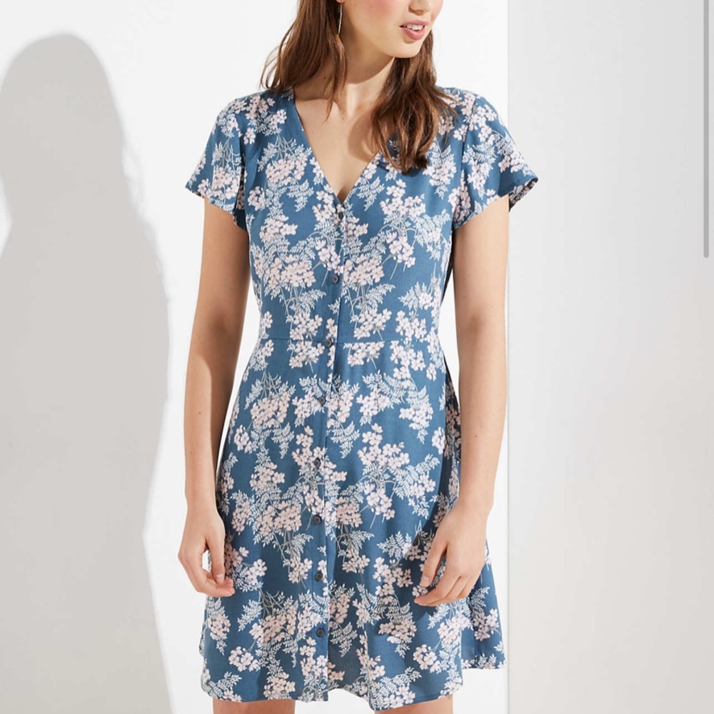 Floral Button Flutter Sleeve Dress LOFT Pockets
